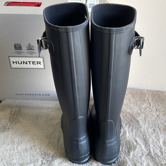 Hunter Women’s Original Tall Rain Boots | Matte Black - Picture 3 of 7